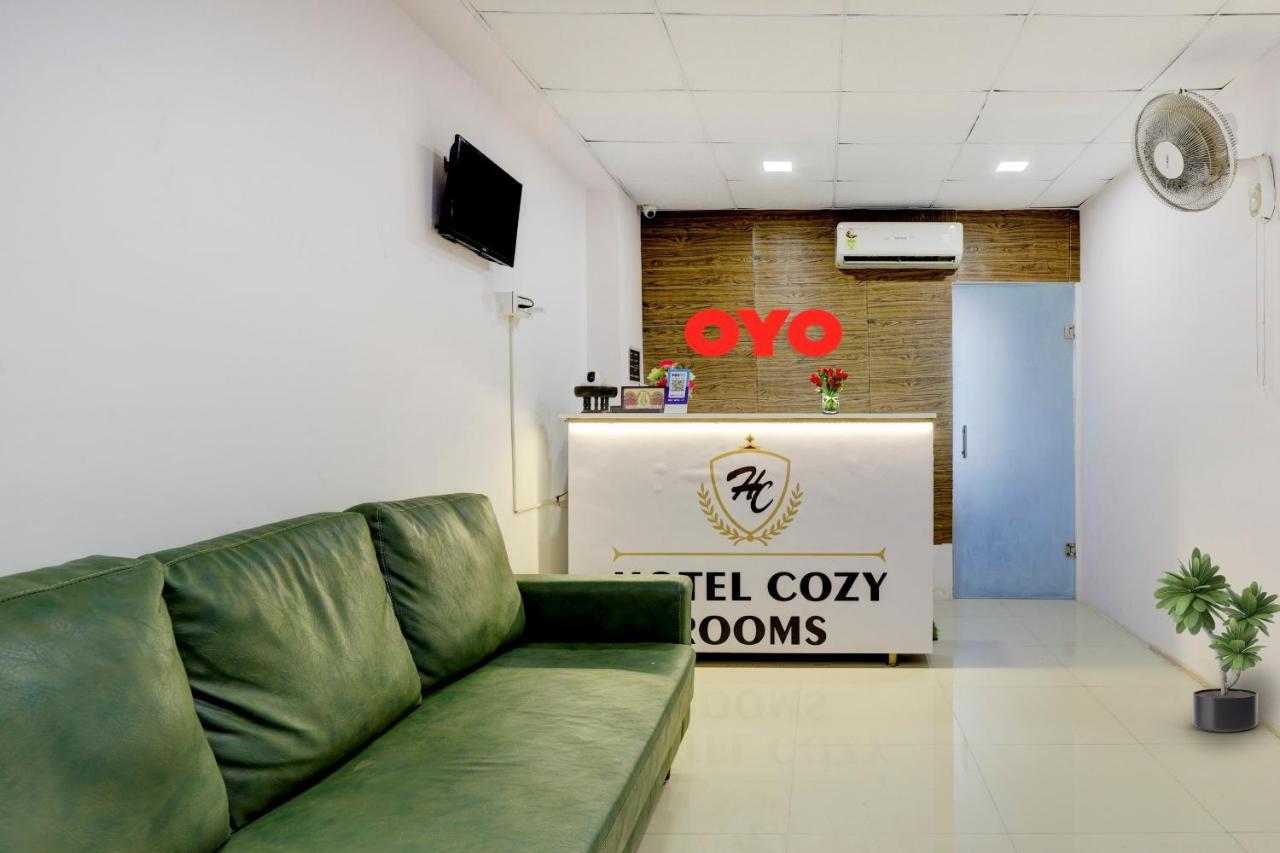 Hotel O Cozy Rooms Сурат Екстериор снимка